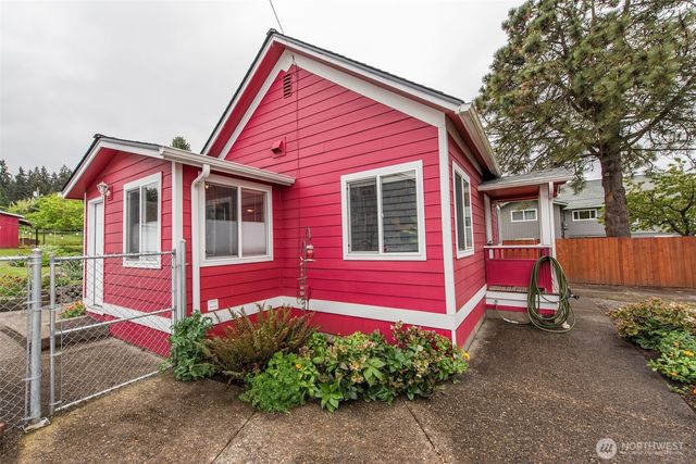 616 E Lopez Avenue, Port Angeles, WA 98362