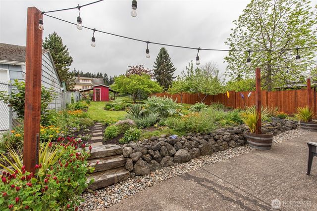 616 E Lopez Avenue, Port Angeles, WA 98362
