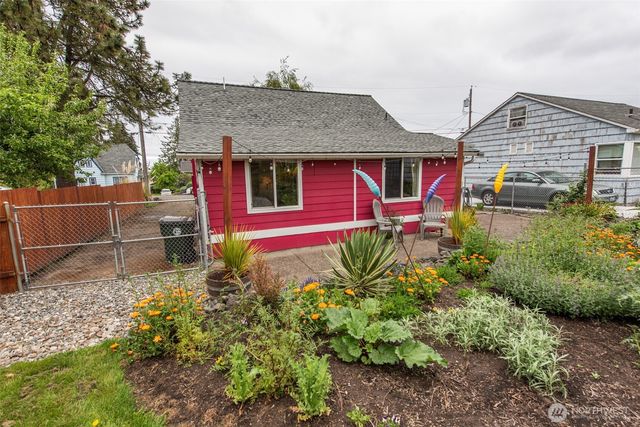 616 E Lopez Avenue, Port Angeles, WA 98362