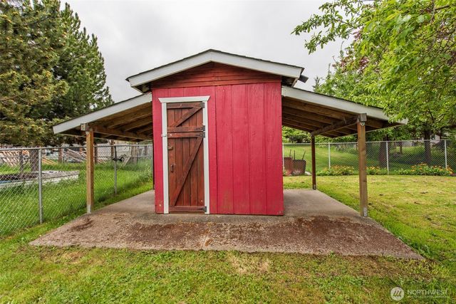 616 E Lopez Avenue, Port Angeles, WA 98362