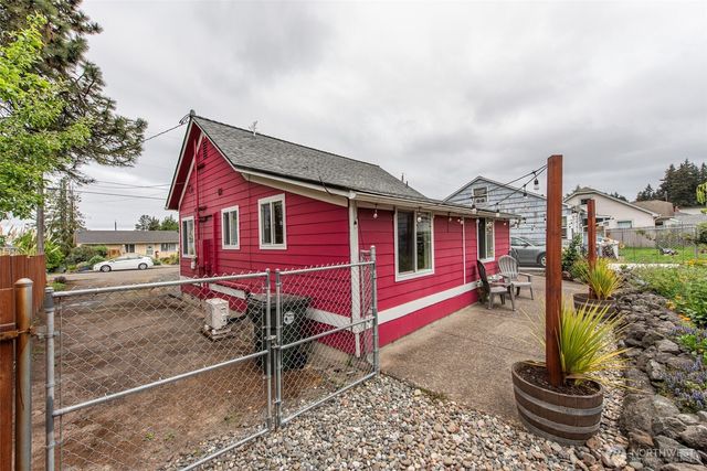 616 E Lopez Avenue, Port Angeles, WA 98362