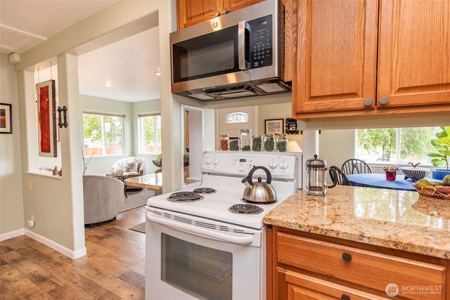 616 E Lopez Avenue, Port Angeles, WA 98362
