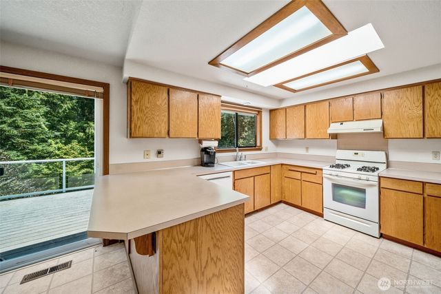 7718 Fairview Road SW, Olympia, WA 98512