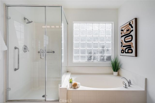 21 Rhode Island, Irvine, CA 92606