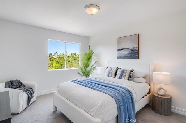 21 Rhode Island, Irvine, CA 92606