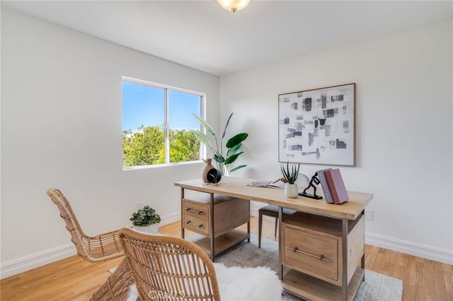 21 Rhode Island, Irvine, CA 92606