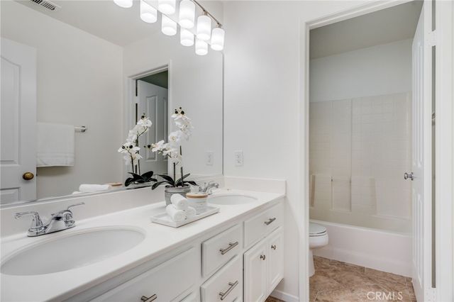 21 Rhode Island, Irvine, CA 92606