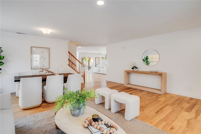 21 Rhode Island, Irvine, CA 92606