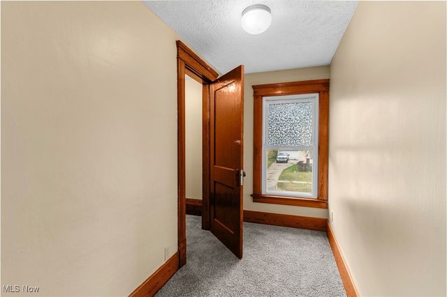 356 Laird Avenue SE, Warren, OH 44483