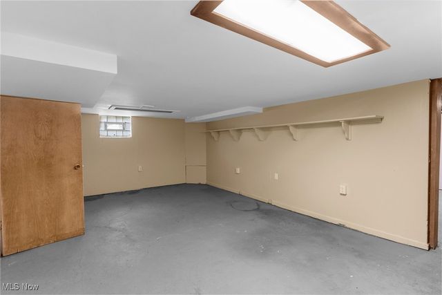 356 Laird Avenue SE, Warren, OH 44483