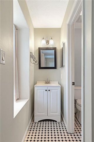 12 Surry County NW Place, Atlanta, GA 30318