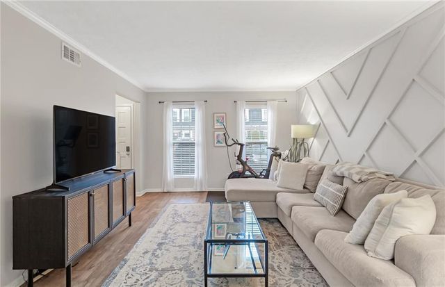 12 Surry County NW Place, Atlanta, GA 30318