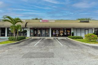 3040 S Military G/H, Lake Worth, FL 33463