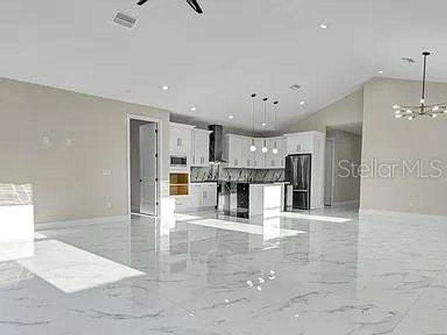 2839 60TH AVENUE N, St Petersburg, FL 33714