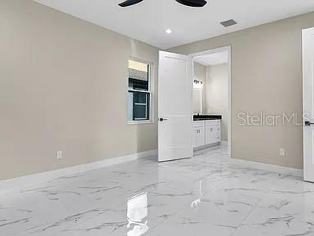 2839 60TH AVENUE N, St Petersburg, FL 33714