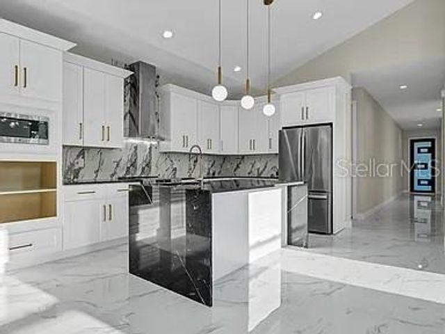 2839 60TH AVENUE N, St Petersburg, FL 33714