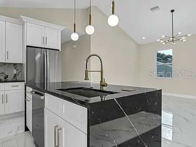 2839 60TH AVENUE N, St Petersburg, FL 33714