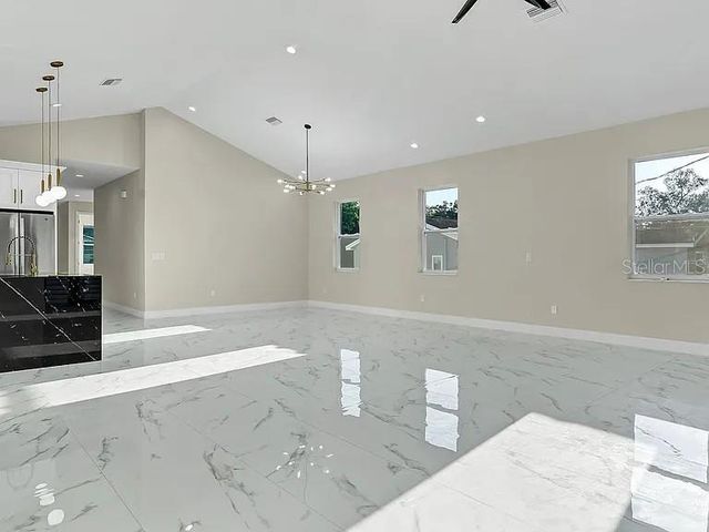 2839 60TH AVENUE N, St Petersburg, FL 33714