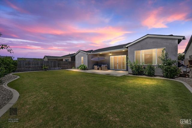 6618 Sycamore Wood Lane, Bakersfield, CA 93313