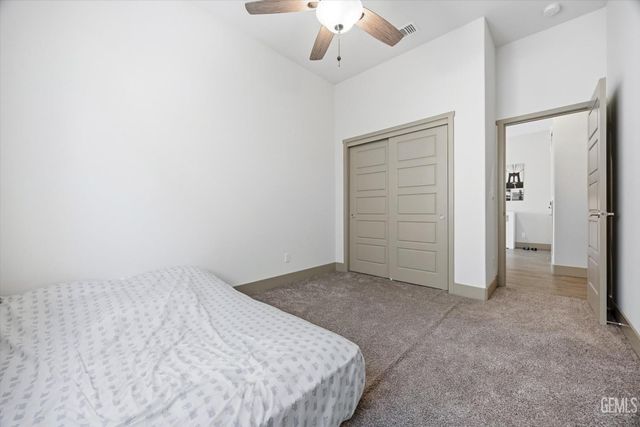 6618 Sycamore Wood Lane, Bakersfield, CA 93313