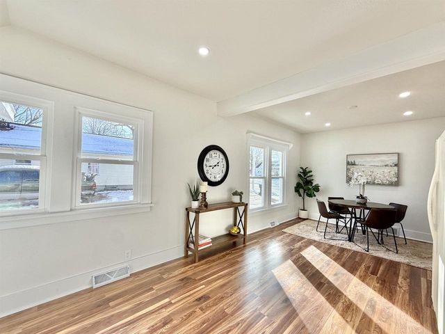 1614 N Washington Street, Janesville, WI 53548