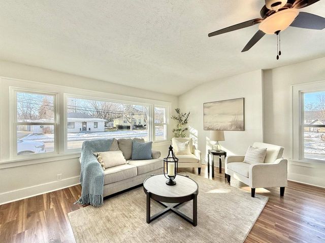 1614 N Washington Street, Janesville, WI 53548