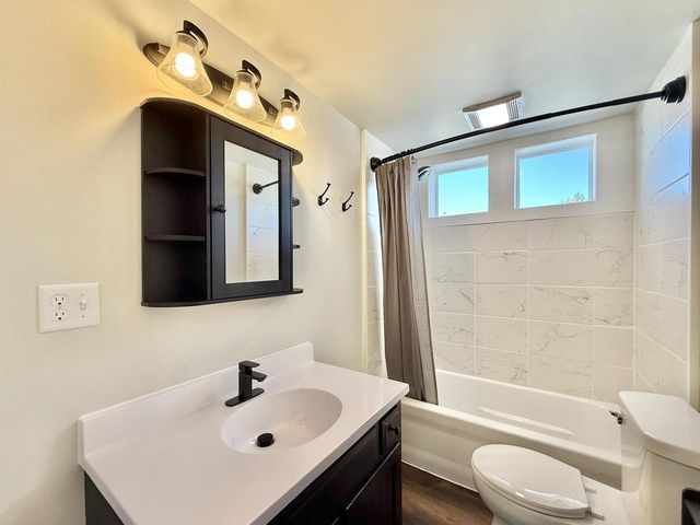 1614 N Washington Street, Janesville, WI 53548