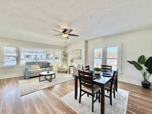 1614 N Washington Street, Janesville, WI 53548