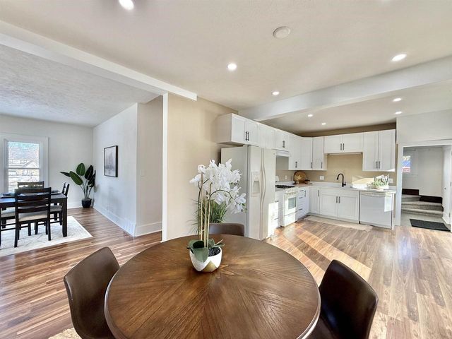 1614 N Washington Street, Janesville, WI 53548