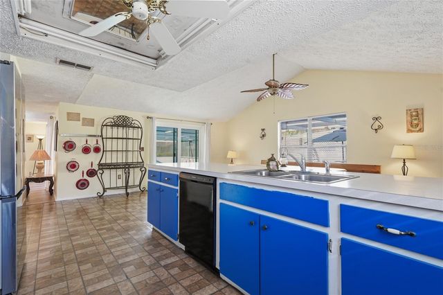 9135 FARMINGTON LANE, Port Richey, FL 34668
