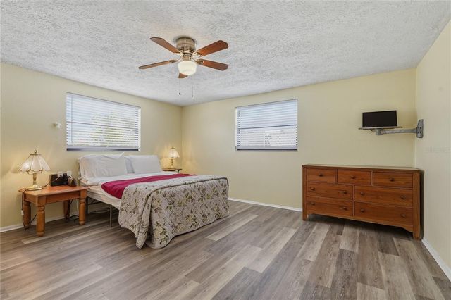 9135 FARMINGTON LANE, Port Richey, FL 34668