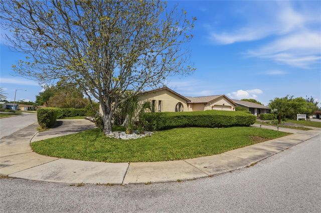 9135 FARMINGTON LANE, Port Richey, FL 34668