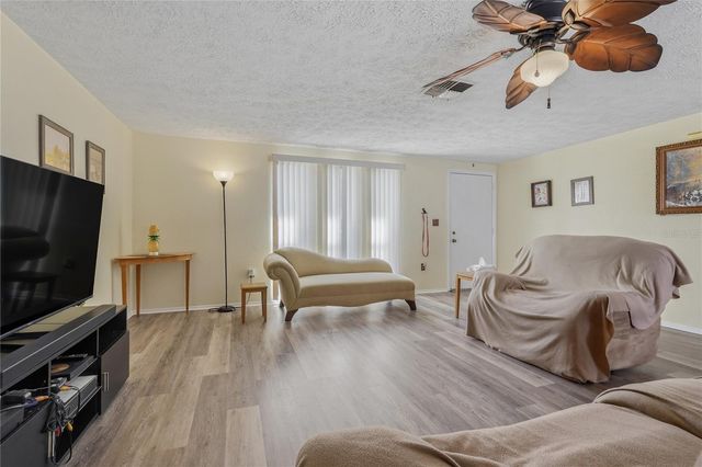9135 FARMINGTON LANE, Port Richey, FL 34668