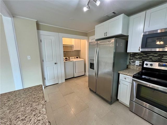 221 Bellview Street, Winder, GA 30680