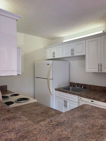 17 Crossings Cir F, Boynton Beach, FL 33435