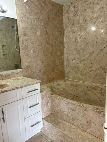 17 Crossings Cir F, Boynton Beach, FL 33435