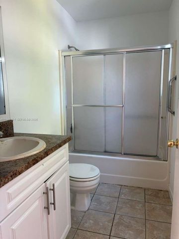 17 Crossings Cir F, Boynton Beach, FL 33435