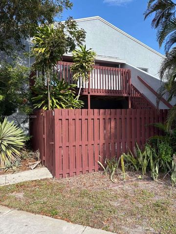 17 Crossings Cir F, Boynton Beach, FL 33435