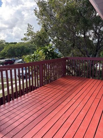 17 Crossings Cir F, Boynton Beach, FL 33435