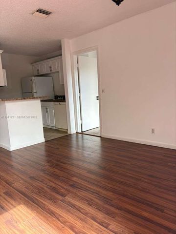 17 Crossings Cir F, Boynton Beach, FL 33435