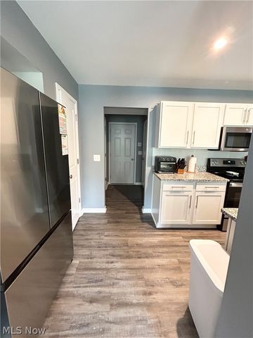 756 Hazelwood Drive, Vermilion, OH 44089