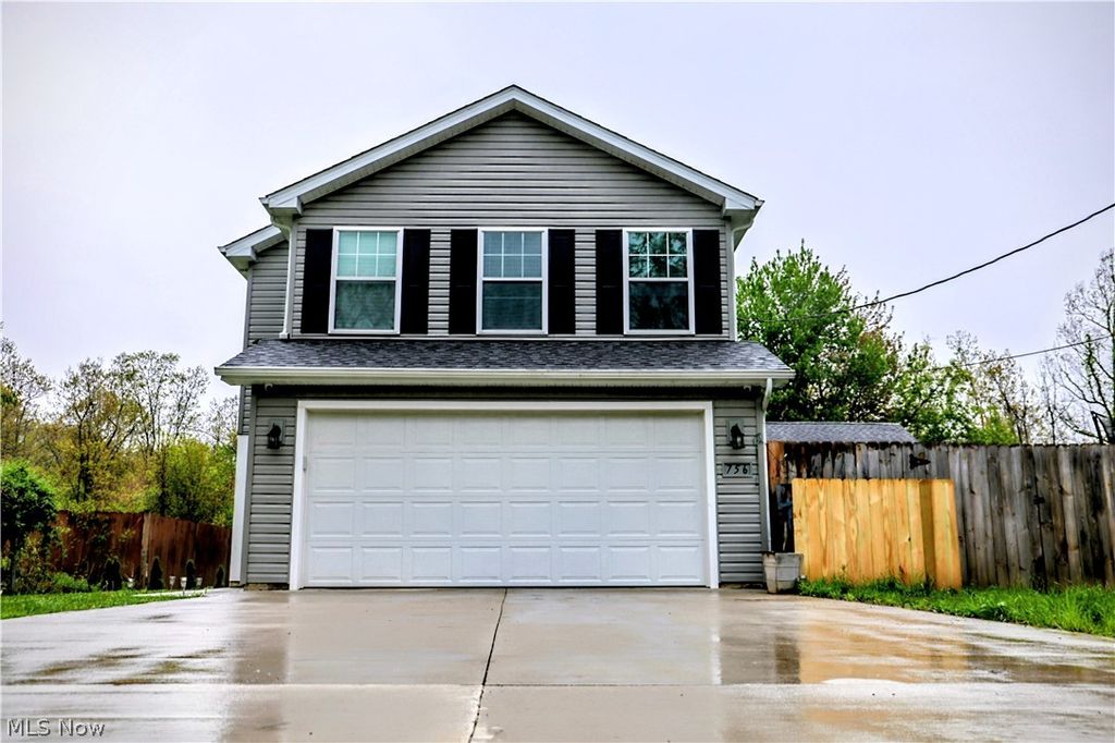 756 Hazelwood Drive, Vermilion, OH 44089