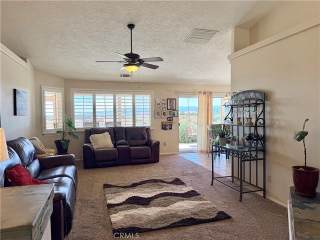 8535 Alta Mesa Road, Hesperia, CA 92344