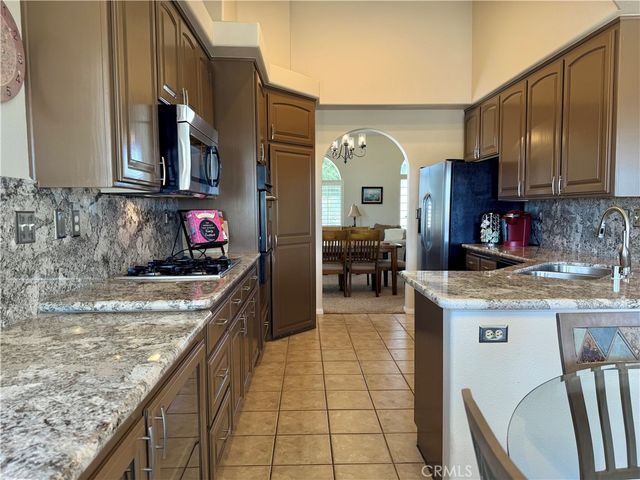 8535 Alta Mesa Road, Hesperia, CA 92344