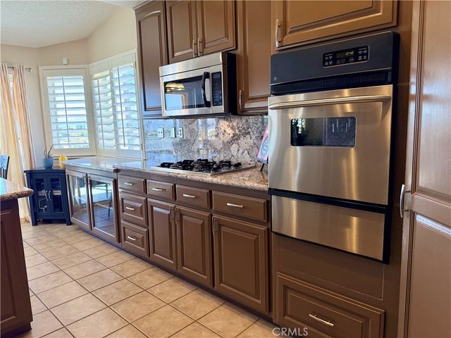 8535 Alta Mesa Road, Hesperia, CA 92344