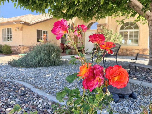 8535 Alta Mesa Road, Hesperia, CA 92344