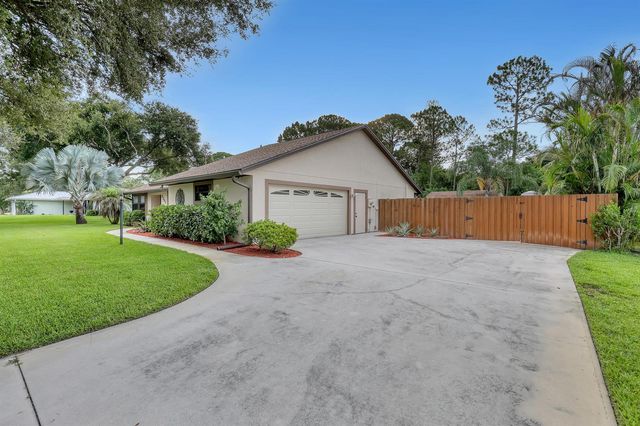 8581 SW 17TH Avenue, Stuart, FL 34997