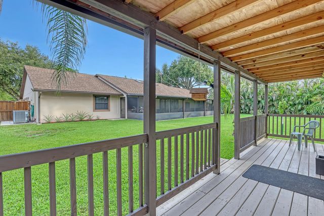 8581 SW 17TH Avenue, Stuart, FL 34997