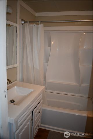 203 W Ocean Ave, Westport, WA 98595