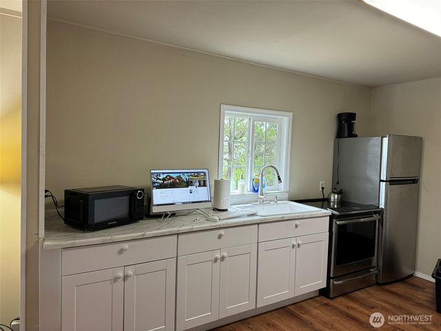 203 W Ocean Ave, Westport, WA 98595